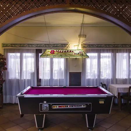 Camelias Hotel 2*