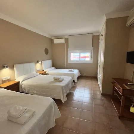 Camelias Hotel 2*
